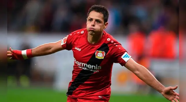 Chicharito Hernández celebra un gol con Bayer Leverkusen. Chicharito Hernández celebra un gol con Bayer Leverkusen.