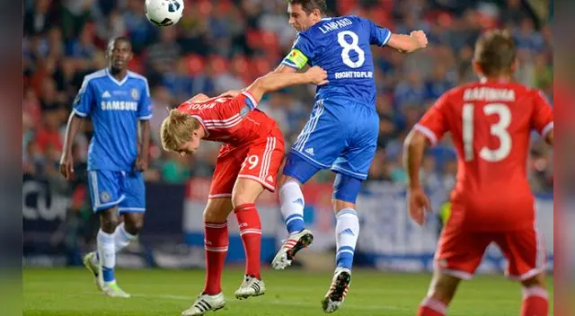 Toni Kroos jugando contra el Chelsea en el 2014.
