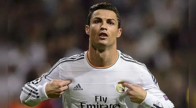 Real Madrid: Cristiano Ronaldo firmó nuevo contrato y ahora ganará 26 millones de dólares al año. Real Madrid: Cristiano Ronaldo firmó nuevo contrato y ahora ganará 26 millones de dólares al año.