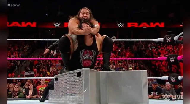 Rusev aniquiló a Roman Reigns en WWE Raw.