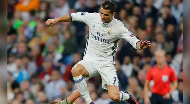 Real Madrid: Cristiano Ronaldo y su furia por no anotar ante la modesta Legia. Real Madrid: Cristiano Ronaldo y su furia por no anotar ante la modesta Legia.