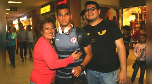 Universitario: hinchas le piden a Trauco que se quede para jugar la Libertadores.
