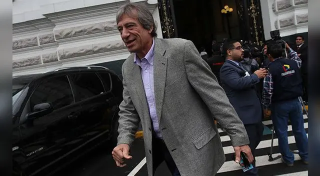 Germán Leguía sale de una reunión en el Congreso de la República. Germán Leguía sale de una reunión en el Congreso de la República.