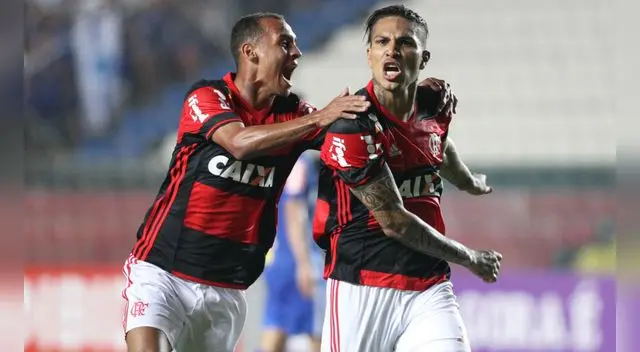 Paolo Guerrero es el único extranjero en Brasil que es capitán de su equipo.