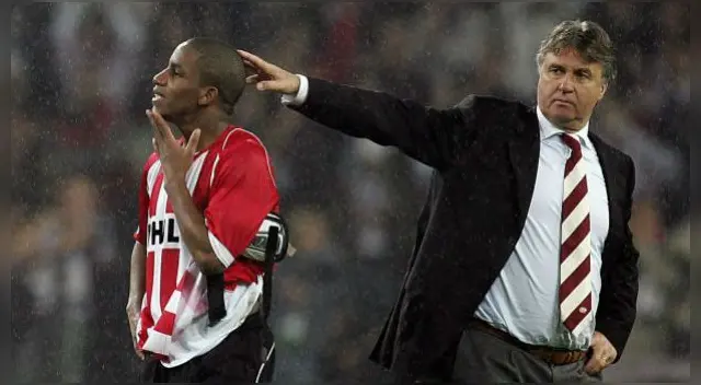 Los técnicos de élite que se rindieron ante la calidad de Jefferson Farfán. Los técnicos de élite que se rindieron ante la calidad de Jefferson Farfán.