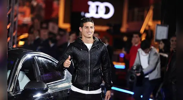 James Rodríguez también dijo presente en la ceremonia de entrega de autos Audi. James Rodríguez también dijo presente en la ceremonia de entrega de autos Audi.