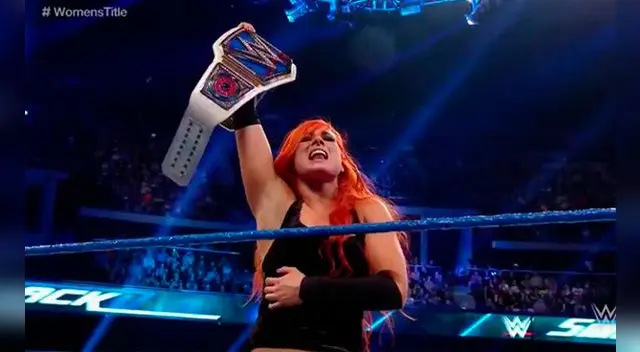 En WWE SmackDown Live, Becky Lynch derrotó Alexa Bliss y sigue siendo la campeona femenina. En WWE SmackDown Live, Becky Lynch derrotó Alexa Bliss y sigue siendo la campeona femenina.