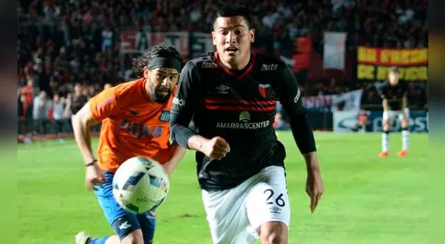 Diego Mayora durante su debut con camiseta de Colón de Santa Fe.
