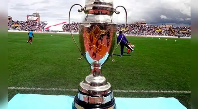 Estos son los 8 equipos de los cuartos de final de la Copa Perú 2016. Estos son los 8 equipos de los cuartos de final de la Copa Perú 2016.