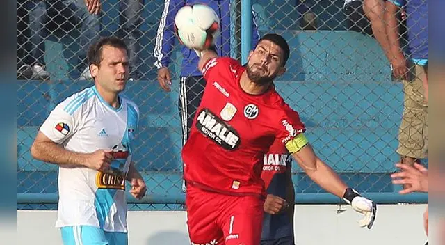Erick Delgado durante el Sporting Cristal-Municipal en el Alberto Gallardo. Erick Delgado durante el Sporting Cristal-Municipal en el Alberto Gallardo.
