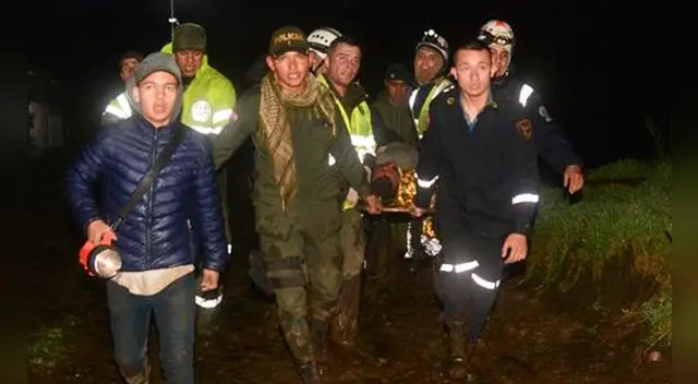 Chapecoense y el ‘Ángel’ que ayudó a los rescatistas a salvar a los 6 sobrevivientes de la tragedia de Medellín Chapecoense y el ‘Ángel’ que ayudó a los rescatistas a salvar a los 6 sobrevivientes de la tragedia de Medellín