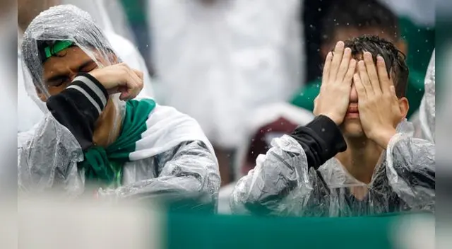 Plantel entero del Chapecoense llegó a la Arena Condá para el último adiós de sus hinchas.