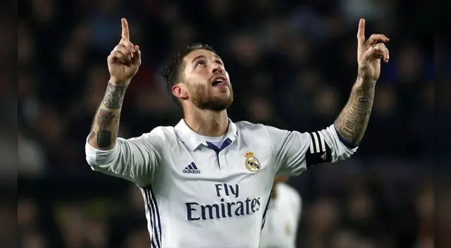 Sergio Ramos dedica su gol a los familiares de las víctimas del Chapecoense. Sergio Ramos dedica su gol a los familiares de las víctimas del Chapecoense.