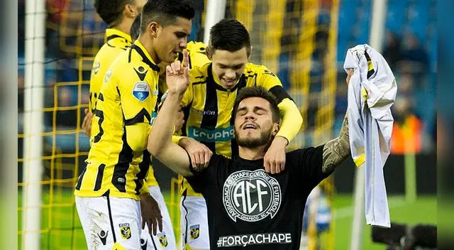 Natham dedicó su gol a las víctimas del Chapecoense y el árbitro no le puso tarjeta amarilla. Natham dedicó su gol a las víctimas del Chapecoense y el árbitro no le puso tarjeta amarilla.