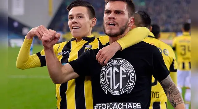 Natham dedicó su gol a las víctimas del Chapecoense y el árbitro no le puso tarjeta amarilla. Natham dedicó su gol a las víctimas del Chapecoense y el árbitro no le puso tarjeta amarilla.