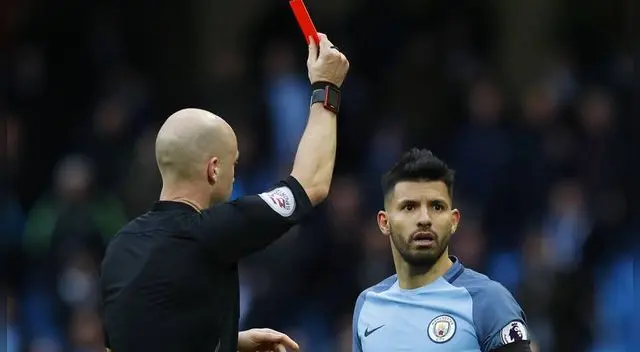 Agüero sufre dura sanción en la derrota ante Chelsea 