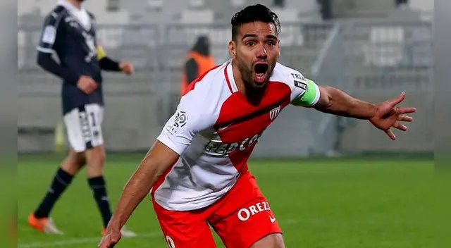 Radamel Falcao celebra uno de sus goles al Bordeaux. Radamel Falcao celebra uno de sus goles al Bordeaux.
