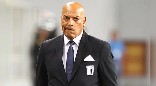 Roberto Mosquera durante su etapa en Alianza Lima.