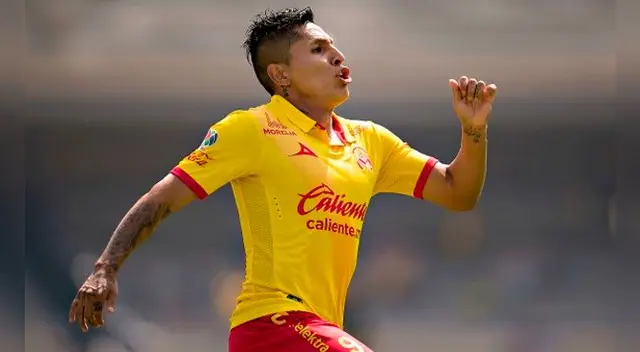 Raúl Ruidíaz celebra uno de sus goles con el Morelia. Raúl Ruidíaz celebra uno de sus goles con el Morelia.