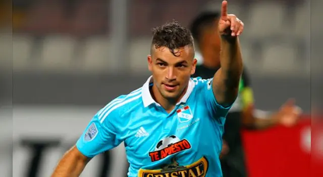 Gabriel Costa celebra un gol al Atlético Nacional.