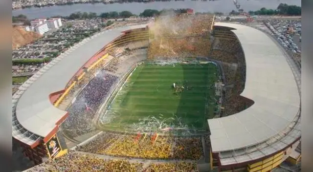 Estadio Monumental Isidro Romero Carbo / Barcelona de Ecuador 