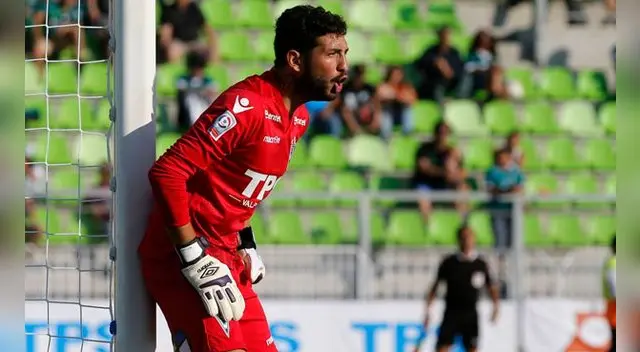 Mauricio Viana durante su etapa en el Santiago Wanderers. Mauricio Viana durante su etapa en el Santiago Wanderers.