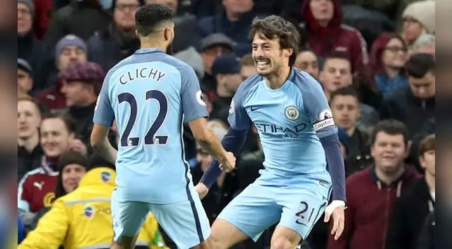 Manchester City vs. Burnley: Clichy celebra el primer gol 'Citizens'  Manchester City vs. Burnley: Clichy celebra el primer gol 'Citizens'