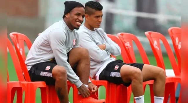 Paolo Hurtado arremetió contra Jefferson Farfán.