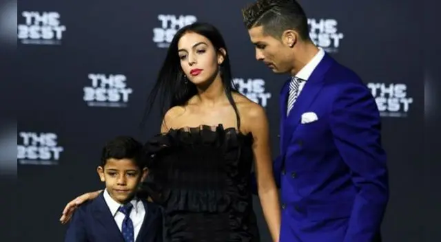 Cristiano Ronaldo presentó al mundo a su nueva novia Georgina Rodríguez.