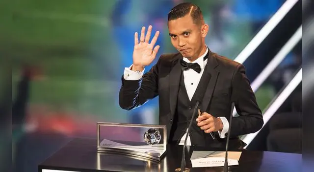 Mohd Faiz Subri, de Malasia, es el ganador del Premio Puskás con el mejor gol del 2016. Fuente: EFE