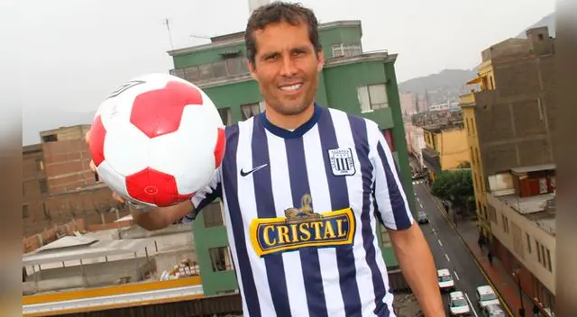 Leao Butrón dio a conocer como se volvió hincha de Alianza Lima. Leao Butrón dio a conocer como se volvió hincha de Alianza Lima.