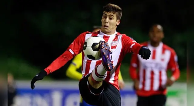 Beto da Silva controla un balón durante su etapa en el Jong PSV. Beto da Silva controla un balón durante su etapa en el Jong PSV.