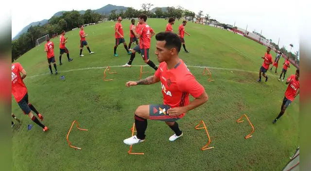 Miguel Trauco sorprendió por su rudeza en los entrenamientos del Flamengo.