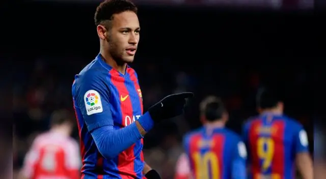 Neymar supera a Lionel Messi y Cristiano Ronaldo como el jugador más valioso del mercado Neymar supera a Lionel Messi y Cristiano Ronaldo como el jugador más valioso del mercado