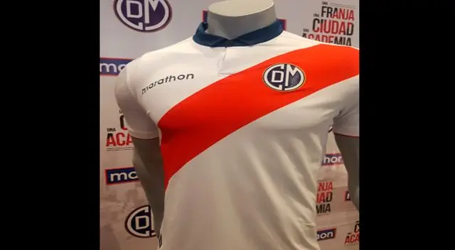 Deportivo Municipal estrenará histórica camiseta en Descentralizado 2017 y Copa Libertadores. Deportivo Municipal estrenará histórica camiseta en Descentralizado 2017 y Copa Libertadores.