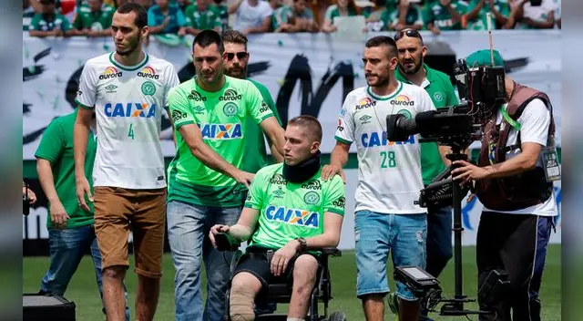 Chapecoense jugó su primer partido del 2017 con presencia de Helio Neto, Jackson Follmann y Alan Ruschel. Fuente: AP
