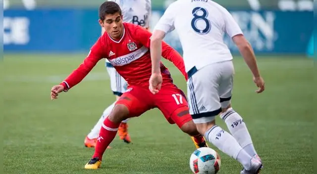 Collin Fernández es un volante de 19 años que juega en el Chicago Fire.