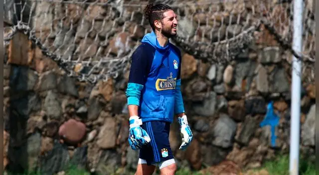Mauricio Viana tuvo fuertes comentarios sobre el estadio Nacional.