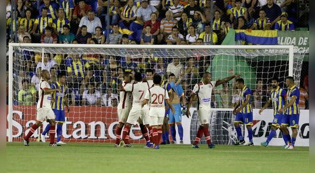 siempre en lo suyo, en la zona que le corresponde. marcó el segundo gol crema. siempre en lo suyo, en la zona que le corresponde. marcó el segundo gol crema.