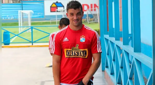 Gabriel Costa, volante ofensivo de Sporting Cristal, es otro de los jugadores que acapara todas las miradas cada fin de semana. Gabriel Costa, volante ofensivo de Sporting Cristal, es otro de los jugadores que acapara todas las miradas cada fin de semana.