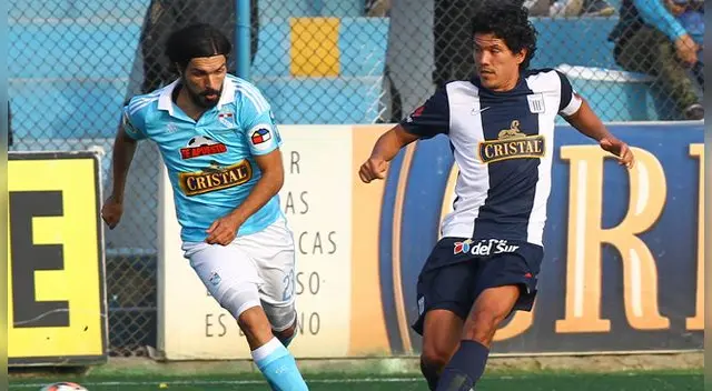 Óscar Vílchez como capitán de Alianza Lima ante Sporting Cristal. Óscar Vílchez como capitán de Alianza Lima ante Sporting Cristal.
