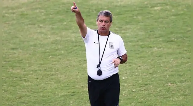 Alianza Lima: Pablo Bengoechea ya definió su once para enfrentar a Universitario. Alianza Lima: Pablo Bengoechea ya definió su once para enfrentar a Universitario.