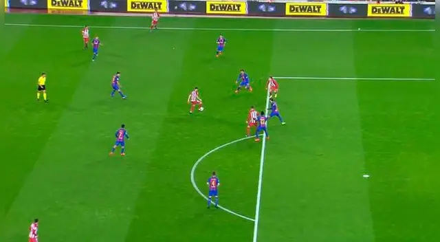 En el Barcelona vs. Atlético Madrid, anularon un golazo de Antoine Griezmann. En el Barcelona vs. Atlético Madrid, anularon un golazo de Antoine Griezmann.
