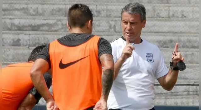 Alianza Lima: Pablo Bengoechea definió su equipo titular para enfrentar a Universitario. Alianza Lima: Pablo Bengoechea definió su equipo titular para enfrentar a Universitario.