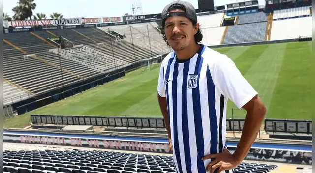 Alianza Lima: Óscar Vílchez se estrenará como capitán ante Universitario. Alianza Lima: Óscar Vílchez se estrenará como capitán ante Universitario.