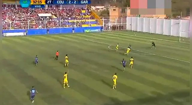 En el Comerciantes Unidos vs. Real Garcilaso, Danilo Carando se mandó con un golazo a lo Robin van Persie. En el Comerciantes Unidos vs. Real Garcilaso, Danilo Carando se mandó con un golazo a lo Robin van Persie.