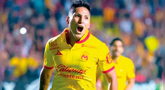 Raúl Ruidíaz sigue cosechando éxitos en México.