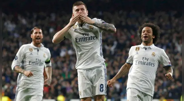 Un paso Real: Madrid venció 3-1 a Napoli y queda con ventaja para sellar avance en la Champions League. AP