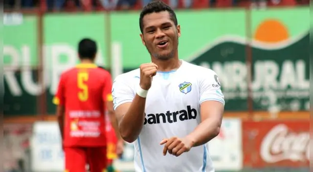 Rolando Blackburn a Líbero: “No me siento el salvador, iré al Perú a trabajar con humildad” Rolando Blackburn a Líbero: “No me siento el salvador, iré al Perú a trabajar con humildad”