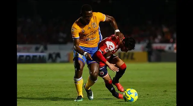 Con Luis Advíncula, Tigres venció 3-0 a Veracruz por Liga MX